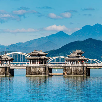 广济桥+潮州古城牌坊街+龙湖古寨+韩文公祠一日游【纯玩出行】 广济桥+潮州古城牌坊街+龙湖古寨+韩文公祠一日游【纯玩出行】