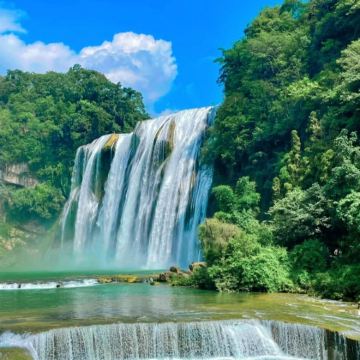 黄果树瀑布一日游【高端定制+豪华包车游+专车上门接送】 黄果树瀑布一日游【高端定制+豪华包车游+专车上门接送】