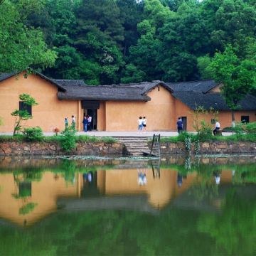 【优选品牌|可选接送服务】毛泽东故居+滴水洞+刘少奇故里 【优选品牌|可选接送服务】毛泽东故居+滴水洞+刘少奇故里