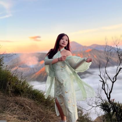 布罗莫火山日出探险之旅(含四驱吉普车之旅和早餐)从泗水出发 | 印尼语 布罗莫火山日出探险之旅(含四驱吉普车之旅和早餐)从泗水出发 | 印尼语