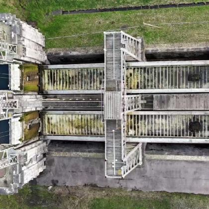 包车漫游拉卢维耶尔:运河升船机/斯特雷皮蒂约升船机/陶瓷馆 包车漫游拉卢维耶尔:运河升船机/斯特雷皮蒂约升船机/陶瓷馆