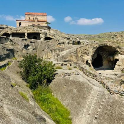 哥里.斯大林博物馆+乌普利斯齐赫王朝+生命之柱大教堂 哥里.斯大林博物馆+乌普利斯齐赫王朝+生命之柱大教堂