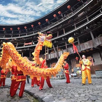 1-8人VIP小团南靖云水谣古镇+永定土楼王双景区一日游纯玩 1-8人VIP小团南靖云水谣古镇+永定土楼王双景区一日游纯玩