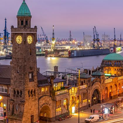 德国汉堡港+微缩景观世界+圣尼古拉教堂包车【中文司机酒店接送 德国汉堡港+微缩景观世界+圣尼古拉教堂包车【中文司机酒店接送