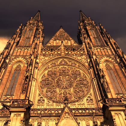 捷克卡罗维发利温泉度假之旅一日游【10H中文司导】 捷克卡罗维发利温泉度假之旅一日游【10H中文司导】