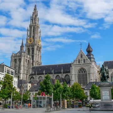 荷兰阿姆斯特+安特卫普+布鲁塞尔包车【中文司机酒店接送】 荷兰阿姆斯特+安特卫普+布鲁塞尔包车【中文司机酒店接送】