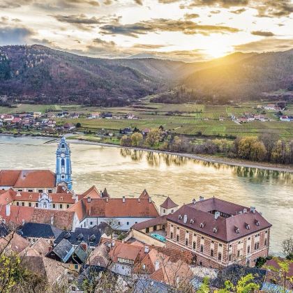 维也纳出发|瓦豪河谷雪景+梅尔克修道院包车一日游 维也纳出发|瓦豪河谷雪景+梅尔克修道院包车一日游