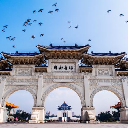 台北故宫博物院+龙山寺+中正纪念堂+台北101一日活动 台北故宫博物院+龙山寺+中正纪念堂+台北101一日活动