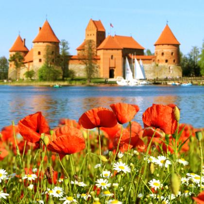 匈牙利布达佩斯埃格尔酒乡一日游【中文司导10H服务】 匈牙利布达佩斯埃格尔酒乡一日游【中文司导10H服务】