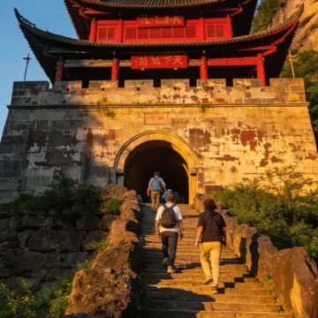 【广元好耍·市区上门接】剑门关+翠云廊+昭化古城1日游 【广元好耍·市区上门接】剑门关+翠云廊+昭化古城1日游