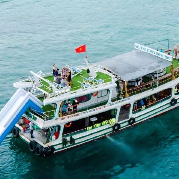越南富国岛南岛一日游【双层大船+出海跳岛游+午餐+酒店接送】 越南富国岛南岛一日游【双层大船+出海跳岛游+午餐+酒店接送】