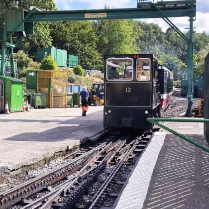 曼彻斯特往返:卡那封城堡+斯诺登尼亚国家公园十小时包车深度游 曼彻斯特往返:卡那封城堡+斯诺登尼亚国家公园十小时包车深度游