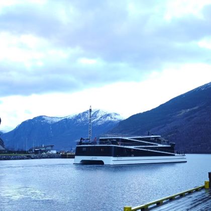 挪威·奥斯陆滕斯贝格峡湾(Slottsfjellet船冢) 挪威·奥斯陆滕斯贝格峡湾(Slottsfjellet船冢)
