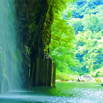 熊本宫崎探秘一日游:上色见熊野座神社+高千穗峡赠景点接驳车 熊本宫崎探秘一日游:上色见熊野座神社+高千穗峡赠景点接驳车