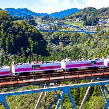 九州自然秘境一日游:宫崎高千穗峡赏枫・浪漫列车・神话之地巡礼 九州自然秘境一日游:宫崎高千穗峡赏枫・浪漫列车・神话之地巡礼