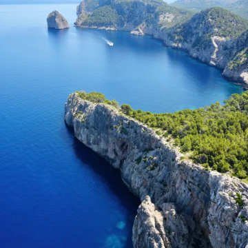 西班牙马略卡岛|帕尔马大教堂+赫拉洞穴+帕尔马海滩包车一日游 西班牙马略卡岛|帕尔马大教堂+赫拉洞穴+帕尔马海滩包车一日游