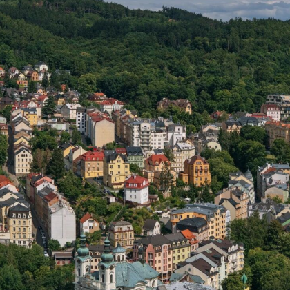 布拉格-卡罗维发利(Karlovy Vary)温泉疗养游 布拉格-卡罗维发利(Karlovy Vary)温泉疗养游