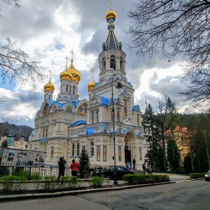 捷克卡罗维发利出发:温泉长廊+市政长廊+洛克特城堡+东正教堂 捷克卡罗维发利出发:温泉长廊+市政长廊+洛克特城堡+东正教堂