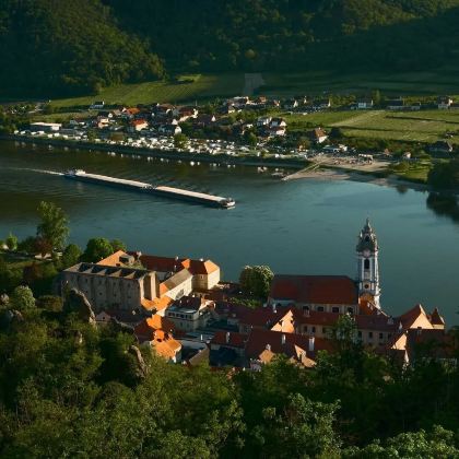 维也纳-瓦豪河谷(梅尔克修道院 + 杜伦斯坦)世界遗产游 维也纳-瓦豪河谷(梅尔克修道院 + 杜伦斯坦)世界遗产游