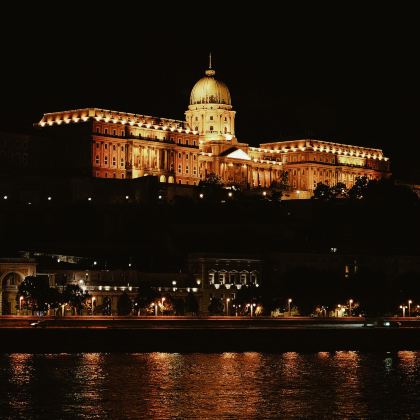 匈牙利布达佩斯-匈牙利国会大厦-渔人堡-布达城堡-等一日游 匈牙利布达佩斯-匈牙利国会大厦-渔人堡-布达城堡-等一日游