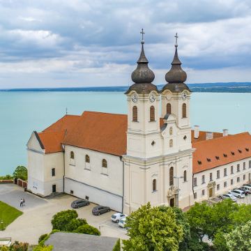 布达佩斯--巴拉顿湖-蒂豪尼半岛一日游【中文司导提供服务】! 布达佩斯--巴拉顿湖-蒂豪尼半岛一日游【中文司导提供服务】!
