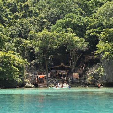 爱妮岛D线之旅:泻湖宁静与离岛探秘 爱妮岛D线之旅:泻湖宁静与离岛探秘