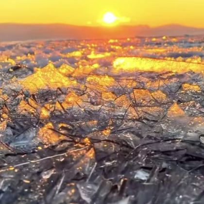 伊犁赛里木湖┃相约日落┃懒人行1日游2-6小团┃无人机航拍 伊犁赛里木湖┃相约日落┃懒人行1日游2-6小团┃无人机航拍