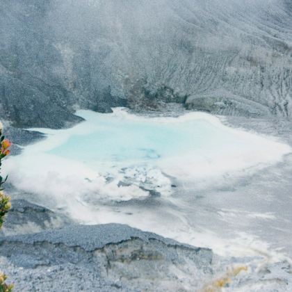 万隆往返覆舟火山+卡瓦普定火山湖【中文包车+酒店接送】 万隆往返覆舟火山+卡瓦普定火山湖【中文包车+酒店接送】