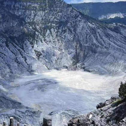 万隆覆舟火山+亚非会议博物馆+昂格隆世界非遗表演一日游 万隆覆舟火山+亚非会议博物馆+昂格隆世界非遗表演一日游
