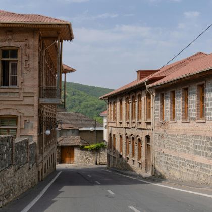 舍基——丝绸与宫殿之城 舍基——丝绸与宫殿之城