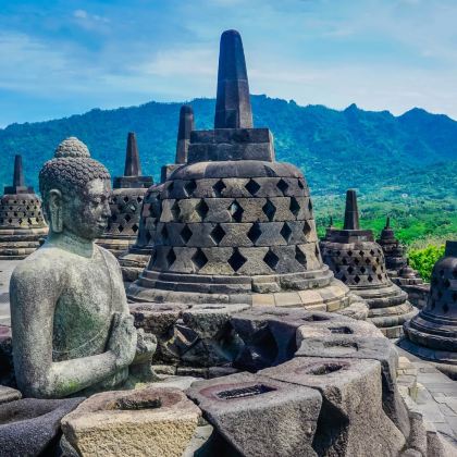 印尼日惹一日游【婆罗浮屠丨可选普兰班南/默拉皮火山】 印尼日惹一日游【婆罗浮屠丨可选普兰班南/默拉皮火山】