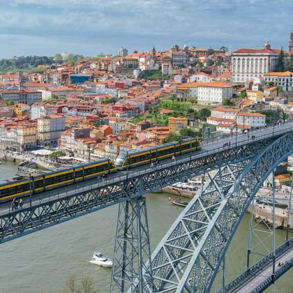 葡萄牙波尔图路易一世大桥+杜罗河谷包车【中文司机酒店接送】 葡萄牙波尔图路易一世大桥+杜罗河谷包车【中文司机酒店接送】