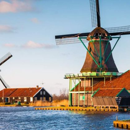 Zaanse Schans windmill+赞瑟斯博物馆+羊角村一日游 Zaanse Schans windmill+赞瑟斯博物馆+羊角村一日游
