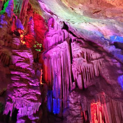 【亲子小团】北国风光商洛柞水榕洞+畅游天佛洞穴【2人起订】 【亲子小团】北国风光商洛柞水榕洞+畅游天佛洞穴【2人起订】