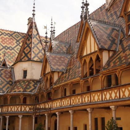 法国勃艮第主宫医院-葡萄酒博物馆-武戎园城堡一日游 法国勃艮第主宫医院-葡萄酒博物馆-武戎园城堡一日游