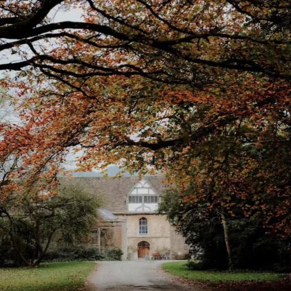 英国伦敦出发拉科克小镇一日游 英国伦敦出发拉科克小镇一日游