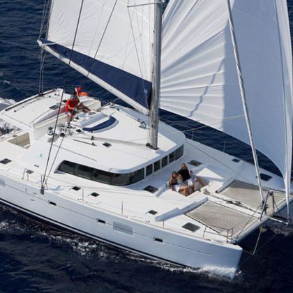 圣托里尼明珠双体船巡游体验【含餐/伊亚小镇/红滩/白滩】 圣托里尼明珠双体船巡游体验【含餐/伊亚小镇/红滩/白滩】