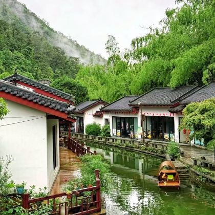 贺州黄姚古镇+百里水墨画廊一日游(私家团) 贺州黄姚古镇+百里水墨画廊一日游(私家团)