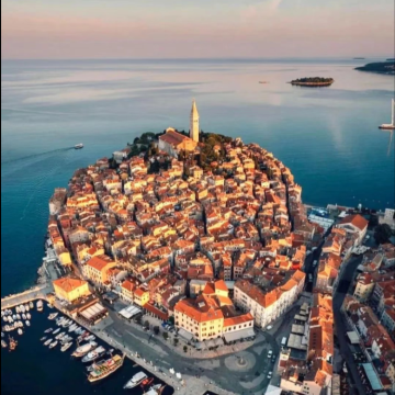 杜布罗夫尼克的极点浪漫:缆车带你来云端+悬崖悬坐吻蓝海 杜布罗夫尼克的极点浪漫:缆车带你来云端+悬崖悬坐吻蓝海