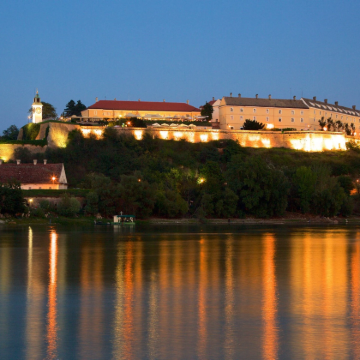 贝尔格莱德-诺维萨德艺术文化一日游 贝尔格莱德-诺维萨德艺术文化一日游