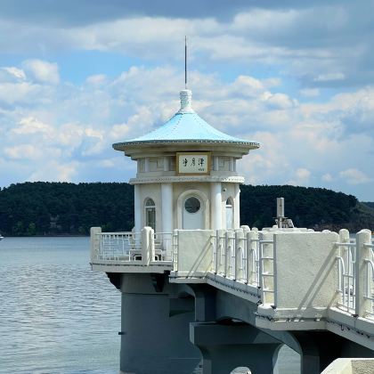 长春家庭包车一日活动:净月潭+长影世纪城+东北虎园+电影制片厂 长春家庭包车一日活动:净月潭+长影世纪城+东北虎园+电影制片厂