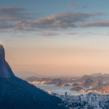 【包车】基督像+糖面包山+主教座堂+塞勒隆阶梯+体育场一日游 【包车】基督像+糖面包山+主教座堂+塞勒隆阶梯+体育场一日游