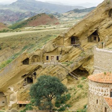 马纳维+Bodbe女修道院+西格纳吉墙+大卫加雷哈寺院建筑群 马纳维+Bodbe女修道院+西格纳吉墙+大卫加雷哈寺院建筑群