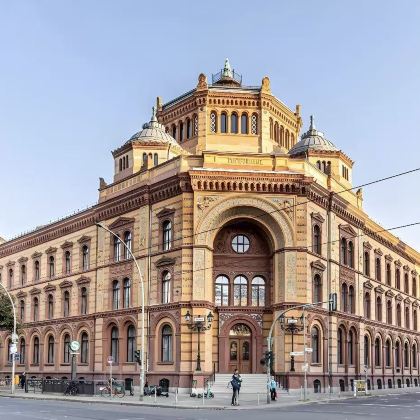 德国柏林茨温格宫+德累斯顿宫+布吕尔平台一日游 德国柏林茨温格宫+德累斯顿宫+布吕尔平台一日游