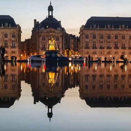 法国波尔多-主教座堂-交易所广场-大剧院-包车1日游 法国波尔多-主教座堂-交易所广场-大剧院-包车1日游