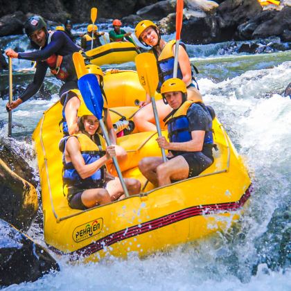 玛琅(Malang)出发,佩卡伦(Pekalen)水上探险之旅(含简单午餐休息)半日游 玛琅(Malang)出发,佩卡伦(Pekalen)水上探险之旅(含简单午餐休息)半日游