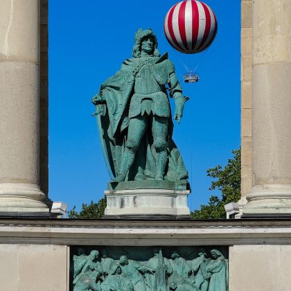 维也纳-布达佩斯1日游-渔人堡-布达佩斯自由广场~~~~~ 维也纳-布达佩斯1日游-渔人堡-布达佩斯自由广场~~~~~