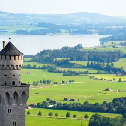 德国慕尼黑包车一日游:慕尼黑新市政厅+新天鹅堡+宁芬堡宫 德国慕尼黑包车一日游:慕尼黑新市政厅+新天鹅堡+宁芬堡宫