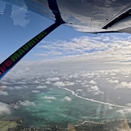 毛里求斯Sky dive3000米高空跳伞|教练一对一陪跳 毛里求斯Sky dive3000米高空跳伞|教练一对一陪跳