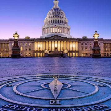 五角大楼+国会大厦+白宫+林肯纪念堂+越战纪念碑包车一日游 五角大楼+国会大厦+白宫+林肯纪念堂+越战纪念碑包车一日游